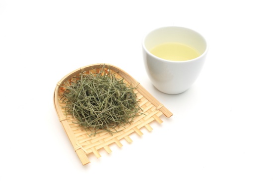 栄養豊富スギナ茶の作り方とダイエット効果 飲み方の注意点と副作用 Lettre Du Nature
