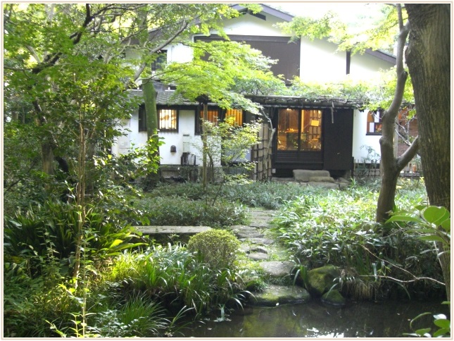 東京都内で自然を感じられて落ち着ける緑の多いお洒落カフェ5選