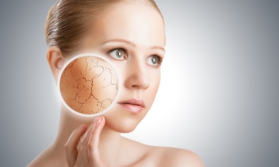 ニキビなどの肌トラブルの原因は乾燥？合成界面活性剤使用の洗顔料に注意